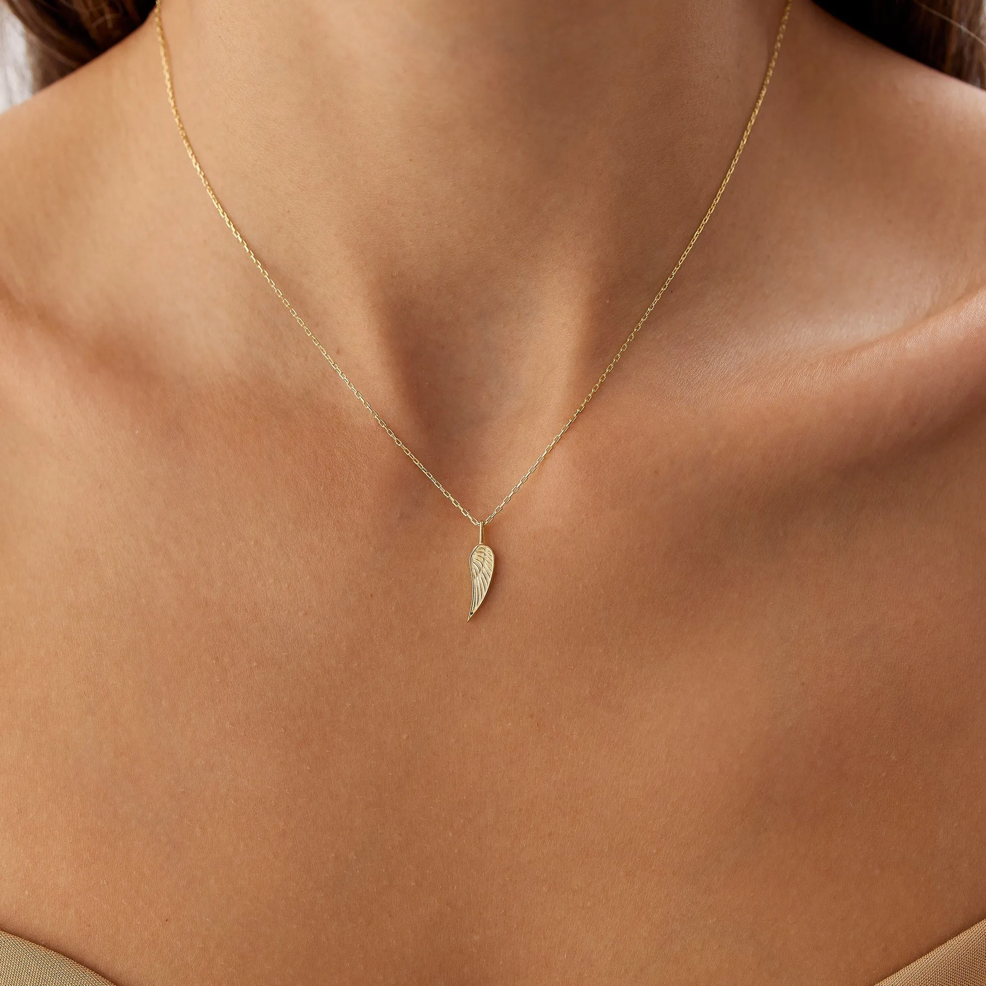 14K Angel Wings Pendant Necklace