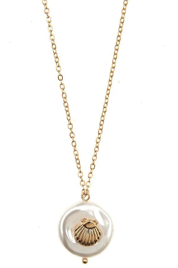 FMN104 Shell Pendant Necklace Gold