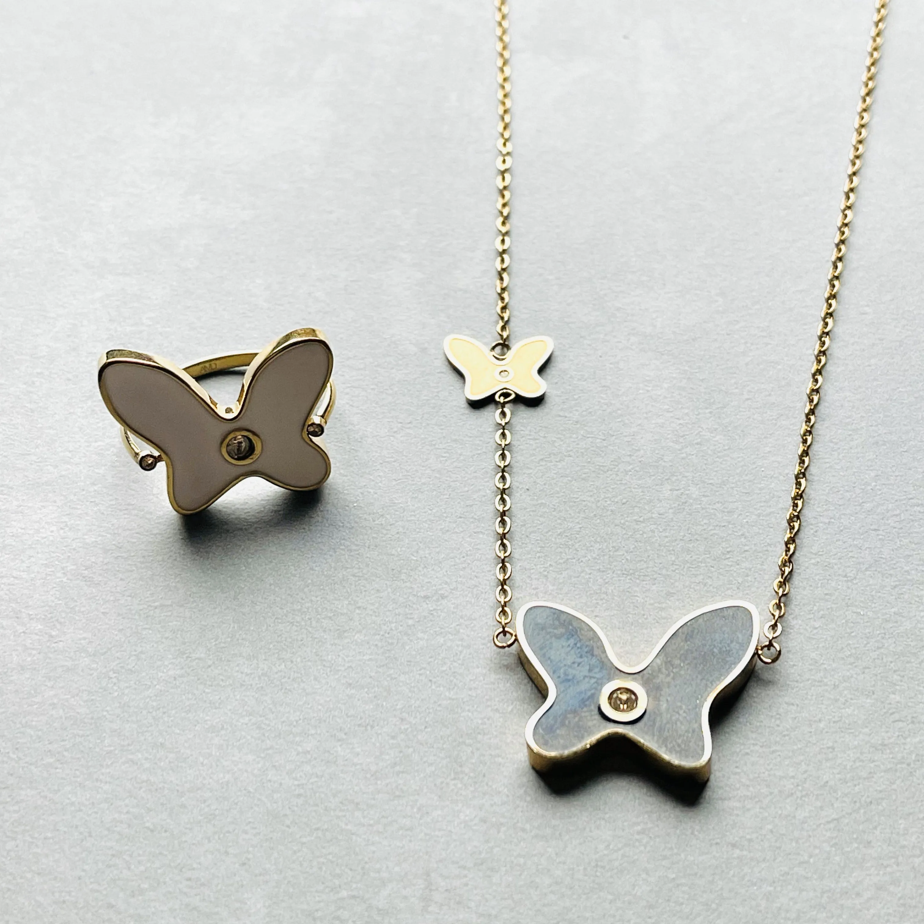 Mariposa Necklace