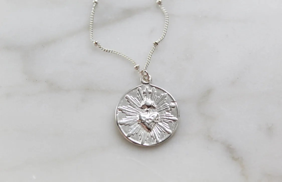 The Little Sacred Heart® minimalist version in silver