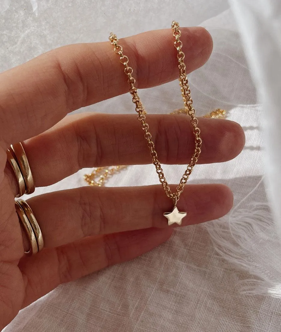 Tiny Star Charm necklace