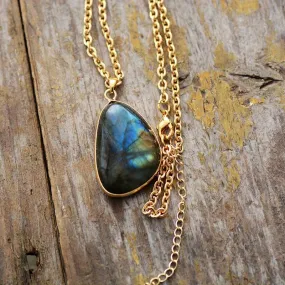 'Walang' Labradorite Pendant Necklace